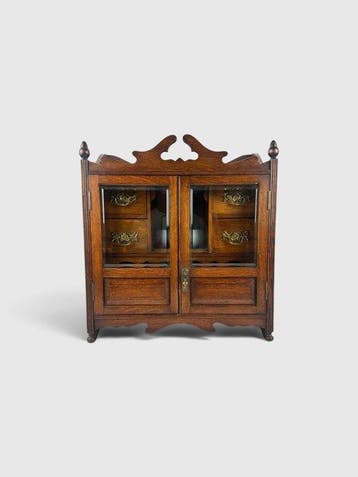 Kabinet - Hout, Messing, Glas - Een antieke rookkast