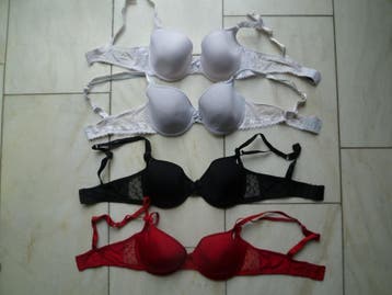 diverse bhs van Passionata maat 70D 75D en 70E, Passionata, Ophalen of Verzenden, Zwart, BH