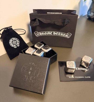 Decoratief ornament - Chrome Hearts IJsblokjes