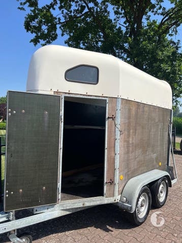 Mooie Hotra 1,5 paards paardentrailer!, Ophalen, Zo goed als nieuw