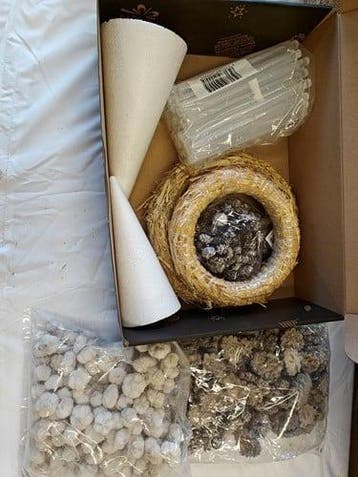Kerstpakket startpakket hobby en bloemschikken lijmpistool, Ophalen of Verzenden, Nieuw