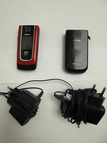 Nokia clamshell - Mobiele telefoon (2), Nieuw