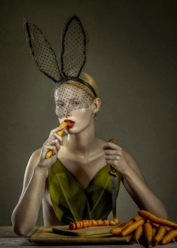 Elena Paraskeva - BAD INTENTIONS - XL