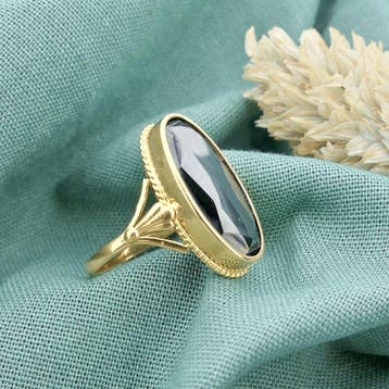 Gouden ring met hematiet, Gebruikt, Overige kleuren, Ophalen of Verzenden, Kleiner dan 17