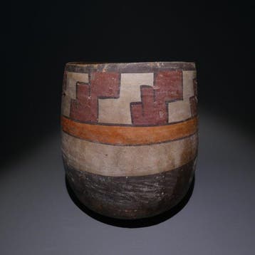 Nazca, Peru, Terracotta, Aardewerk Kruikpot. 13 cm hoog.