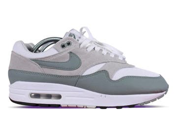 Nike Air Max 1 Mica Green • 36 44.5 45, Kleding | Heren, Ophalen of Verzenden, Nieuw, Nike, Sneakers of Gympen