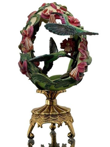 Fabergé ei - Keizerlijk kolibrie-ei met 24-karaats, Antiek en Kunst