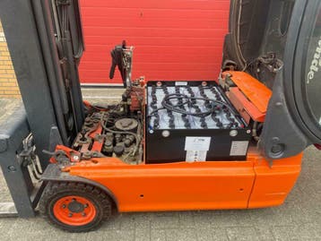 Accu heftruck batterijen nieuw of occasion, Ophalen, Linde, Heftruck, 1000 tot 2000 kg