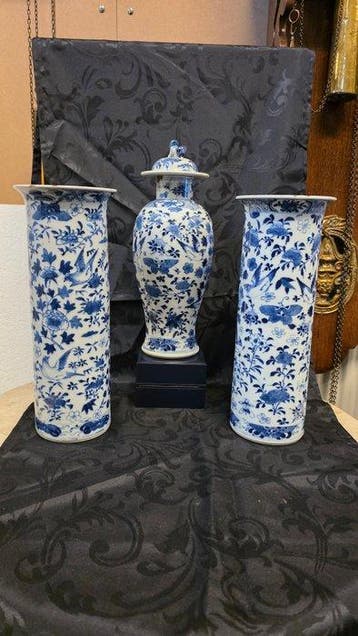 Vaas - Porselein - China - 19e eeuw Kang-xi stijl - Kang-xi, Antiek en Kunst