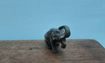 P. Chenet - Beeld, Olifanten - 9 cm - Brons