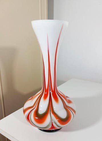 Vaas - Opaline glas - Florentijnse kunst 1970, Antiek en Kunst