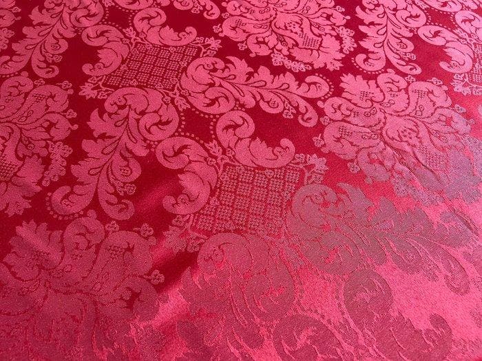 Damascato Cremisi Reale – De Jacquard die met karakter en, Antiek en Kunst, Antiek | Kleden en Textiel