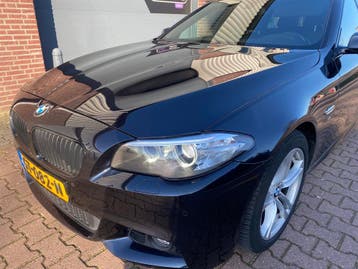 BMW 5-Serie 2.0 520I AUT 184 PK Touring 2015 Zwart M Line, Auto's, Gebruikt, Zwart, Zwart, Stationwagon