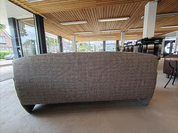 Design bank – Volledig opnieuw gestoffeerd | Nieuwstaat, Ophalen of Verzenden, Zo goed als nieuw