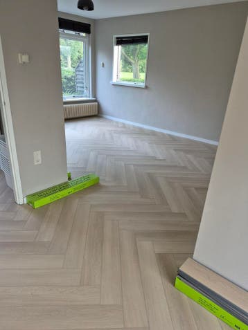 Laminaat leggen | Click PVC | Visgraat Vloerenlegger,plinten, Garantie, Laminaat of Parket