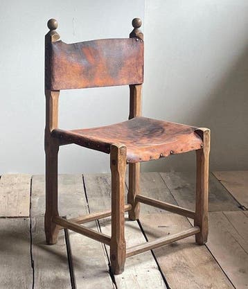 Stoel - Eik - Zadelleer met klinknagels, Antiek en Kunst