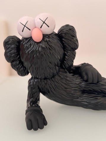 Kaws (1974) - TIME OFF