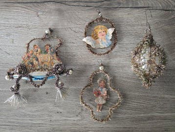 Kerstboomversiering (4) - antieke , Duitse tinsel & scrap