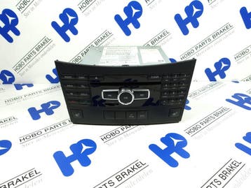 Radio/CD-speler A 212 900 0219 o.a: CLS-klasse w218, Ophalen of Verzenden, Gebruikt, Mercedes-Benz
