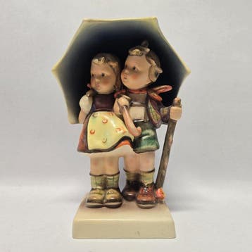 Goebel - Beeldje - Hummel #71 - Stormy Weather - TMK2 -