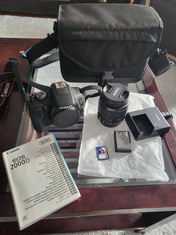 Canon EOS 2000D + EF-S 18-55 IS Digitale reflex camera, Nieuw