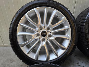 Mini Cooper / One / Clubman 17 inch Winterbanden 7mm 5x112, Auto-onderdelen, Banden en Velgen, Nieuw, 17 inch, Personenwagen