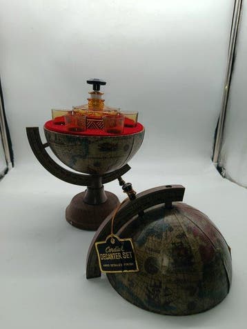 Terrestrial table globe, Wereldbol met carillon •