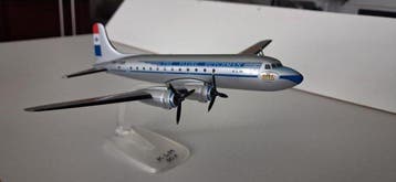 1:120 - Passagiersvliegtuig - DC 4 KLM SKYMASTER
