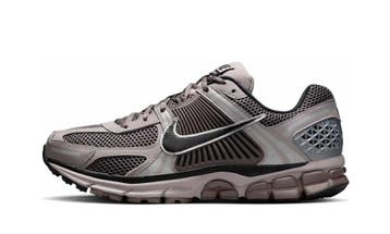 Nike Zoom Vomero 5 College Grey Cave Stone, Nieuw