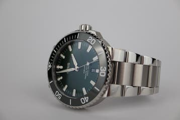 Horloge Oris Aquis Date 12/2025 Full set, nieuw ongedragen, Overige merken, Staal, Staal, Polshorloge