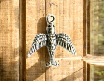 4 x Metalen bedel van een vogel zwaluw, antiek zilverkleu..., Ophalen of Verzenden, Nieuw, Bedel