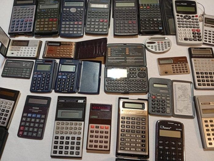 Casio - Rekenmachine (28) - 1960-1970 - Verzameling, Spelcomputers en Games, Spelcomputers | Overige Accessoires