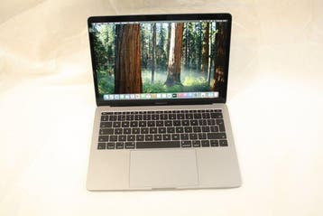 Rare find: Apple MacBook Pro 13 inch Retina (Mid 2017) |, Nieuw