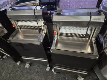 abo broodsnijmachines 17 en 14 mm VEILING, Gebruikt, Bakkerij en Slagerij