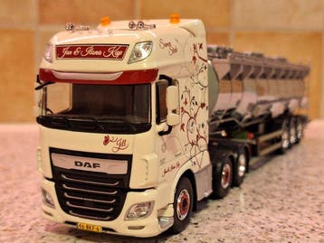 Tekno 1:50 - Model vrachtwagen - DAF XF-euro6 Super Space, Nieuw