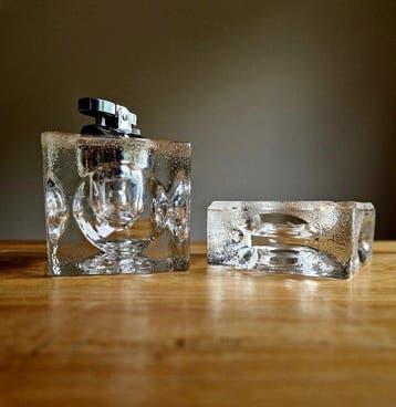 Penguin - Ice-Cube Aansteker & Asbak - Zonder minimumprijs -, Nieuw