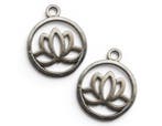 2 x Metalen bedel lotus bloem 24 x 20 x 1,5 mm – gat 2,3.., Ophalen of Verzenden, Nieuw, Bedel