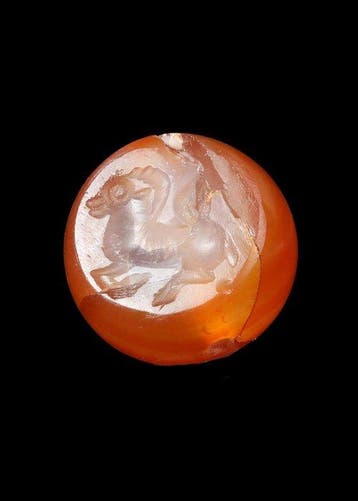 Sasanian Kornalijn Stempel met hoornig viervoetig dier