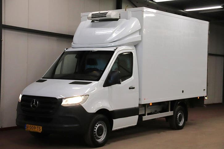 Zakelijke Lease |  Mercedes-Benz Sprinter 314 KOELWAGEN MEUB, Auto's, Bestelauto's, Lease, Automaat, Wit, Financial lease, Stof