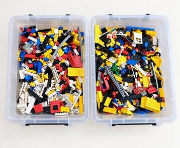 Lego - System - 2 kratten met Vintage Lego stenen -, Nieuw
