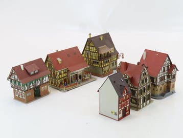 Kibri, Vollmer H0 - 3734/3754/43688 - Modeltreingebouwen (6), Hobby en Vrije tijd, Modeltreinen | H0, Nieuw