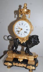 Pendule - - Verguld brons - 1800-1850