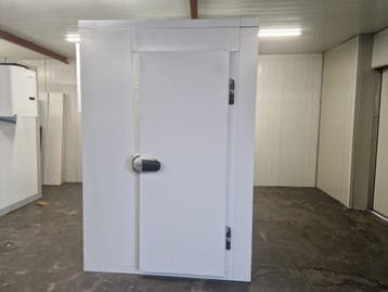 Vriescel 150 x 150 x 220 cm stekker klaar, Nieuw in verpakking, Koelen en Vriezen