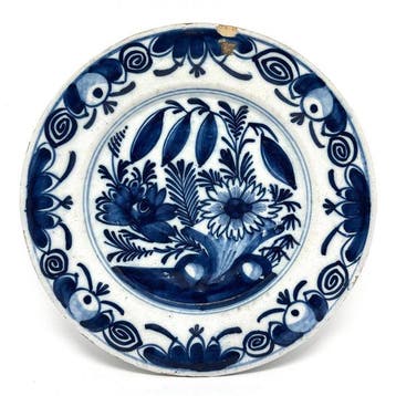 Schotel 18e eeuw - Delfts blauw ( Faience ) met gestileerd, Antiek en Kunst