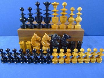 Jeu déchecs type Regence ( café de Paris ) cavaliers aux, Antiek en Kunst, Curiosa en Brocante