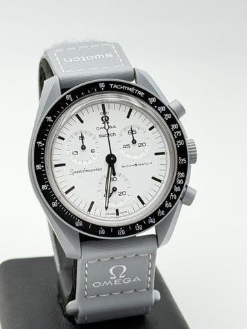 Omega - moonswatch mission to the moon limited edition 1965, Nieuw