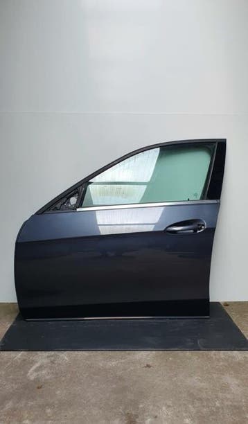 Portier linksvoor Mercedes E-klasse w212 (P037), Gebruikt, Deur, Mercedes-Benz, Links