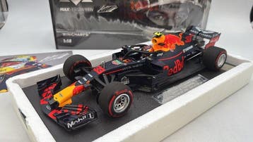 Minichamps 1:18 - Modelauto - Aston Martin Red Bull Racing, Nieuw