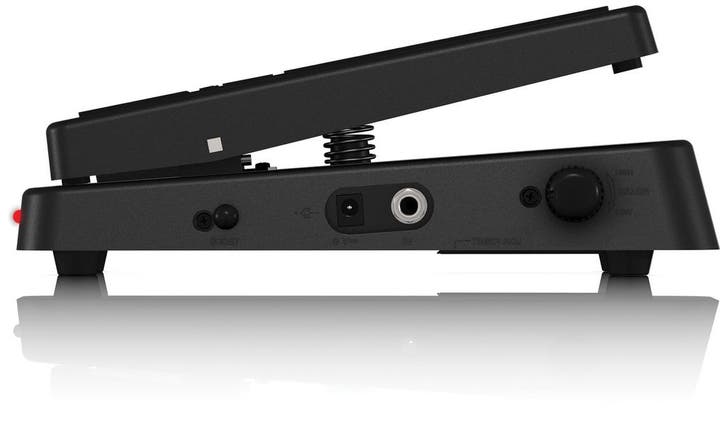 Behringer HB01 Hell Babe Wah Wah, Muziek en Instrumenten, Effecten, Nieuw