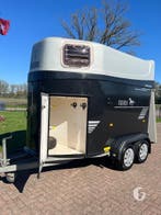 Prachtige Humbaur 2 paards! Vol Polyester!, Dieren en Toebehoren, Paarden en Pony's | Trailers en Aanhangwagens, Ophalen, Zo goed als nieuw